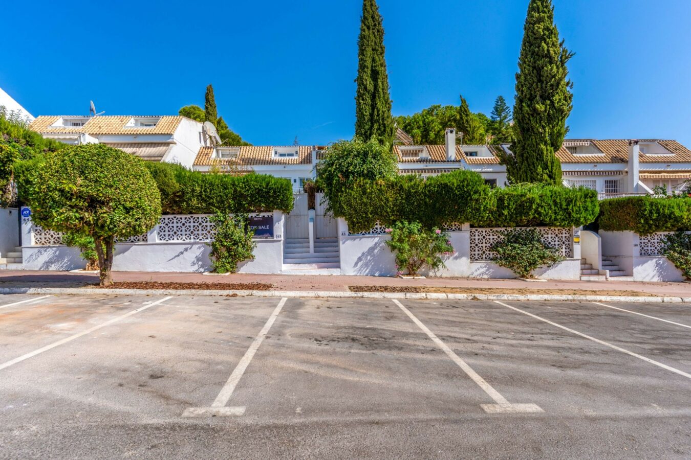 FOR SALE 🏡 Reduced 4 Bedroom Townhouse – Nagüeles, Golden Mile, Marbella