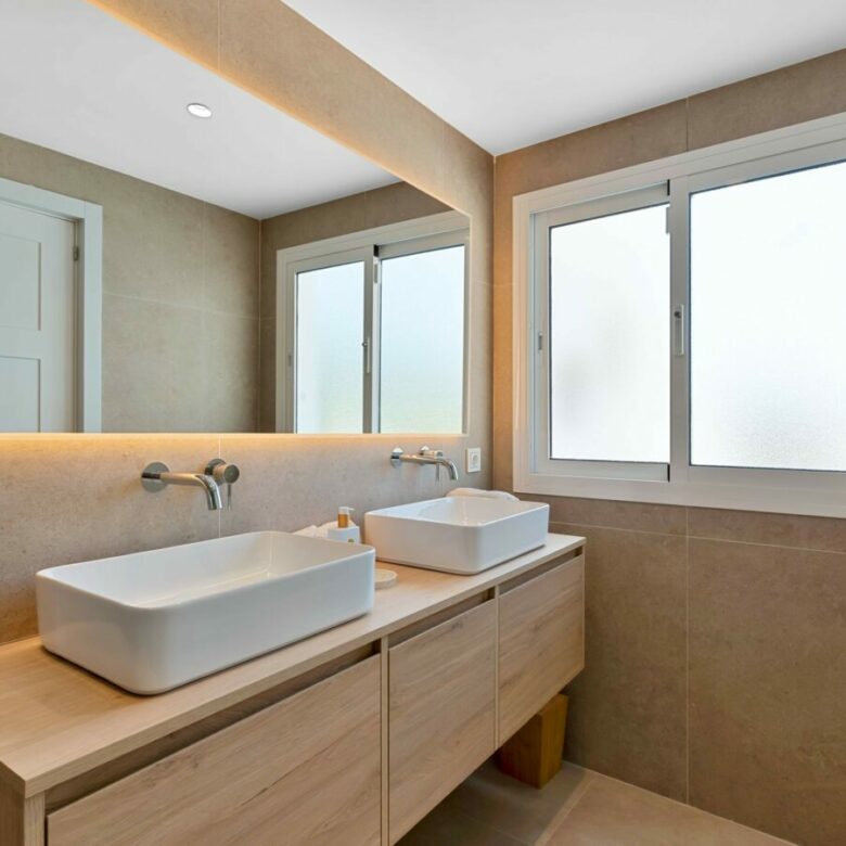 FOR SALE 🏡 Reduced 4 Bedroom Townhouse – Nagüeles, Golden Mile, Marbella