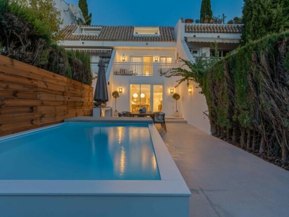 FOR SALE 🏡 Reduced 4 Bedroom Townhouse – Nagüeles, Golden Mile, Marbella