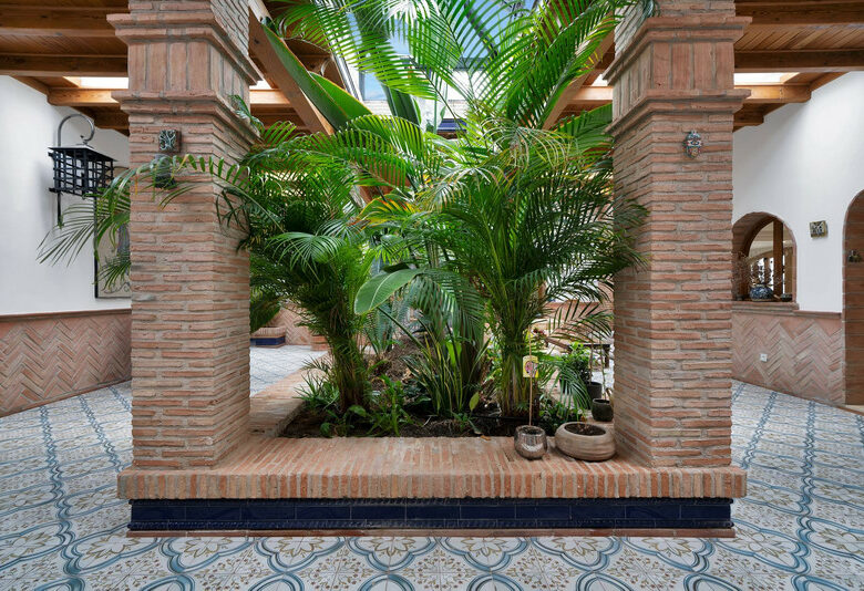 FOR SALE 🏡 Renovated Mediterranean Villa with Solar Energy – Nagüeles, Golden Mile, Marbella