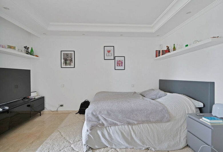 FOR SALE 🏡 Renovated Mediterranean Villa with Solar Energy – Nagüeles, Golden Mile, Marbella