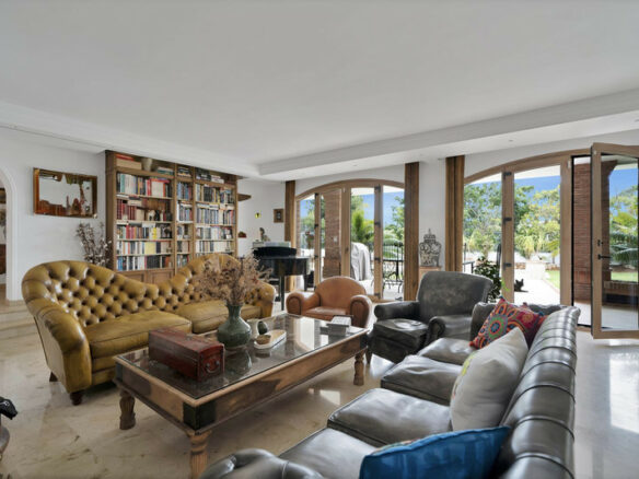 FOR SALE 🏡 Renovated Mediterranean Villa with Solar Energy – Nagüeles, Golden Mile, Marbella