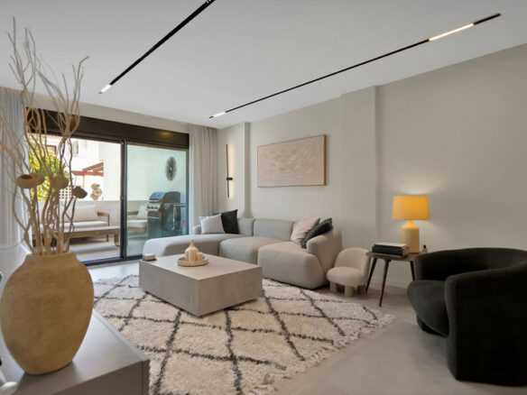 FOR SALE 🏡 Elegant Ground Floor Apartment – La Maestranza, Nueva Andalucía, Marbella