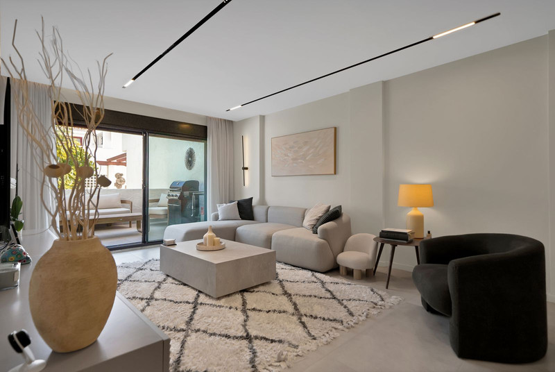 FOR SALE 🏡 Elegant Ground Floor Apartment – La Maestranza, Nueva Andalucía, Marbella