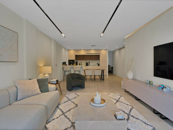 FOR SALE 🏡 Elegant Ground Floor Apartment – La Maestranza, Nueva Andalucía, Marbella