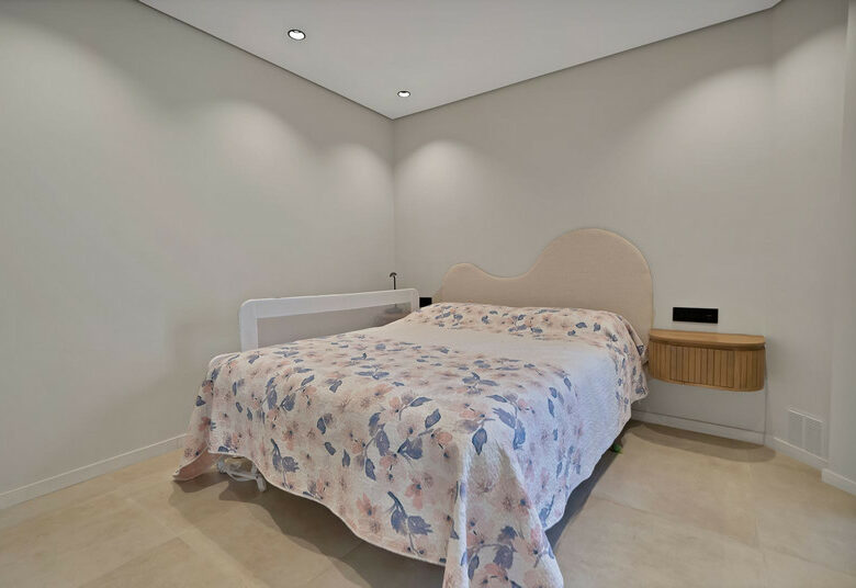 FOR SALE 🏡 Elegant Ground Floor Apartment – La Maestranza, Nueva Andalucía, Marbella