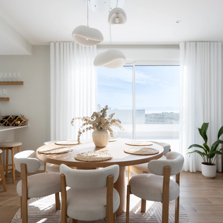 FOR SALE 🏡 Top Floor Penthouse with 128 M2 Wraparound Terrace – La Campana, Nueva Andalucía