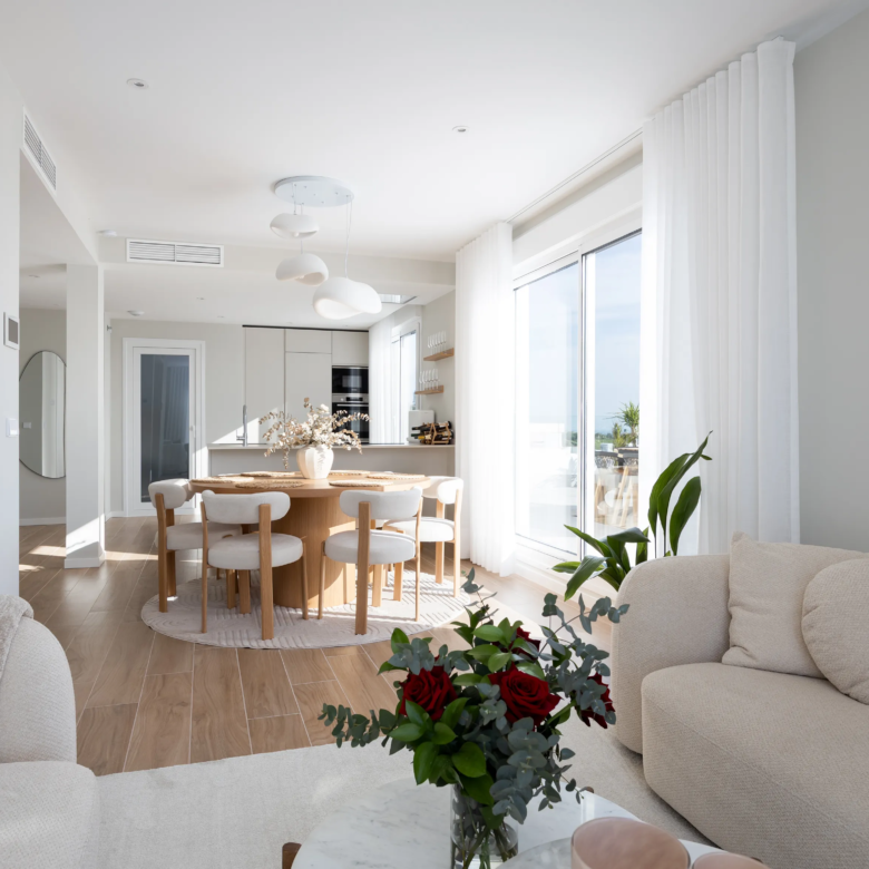 FOR SALE 🏡 Top Floor Penthouse with 128 M2 Wraparound Terrace – La Campana, Nueva Andalucía