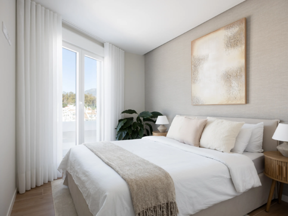 FOR SALE 🏡 Top Floor Penthouse with 128 M2 Wraparound Terrace – La Campana, Nueva Andalucía
