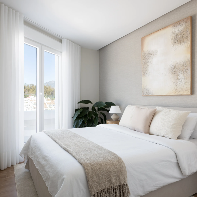 FOR SALE 🏡 Top Floor Penthouse with 128 M2 Wraparound Terrace – La Campana, Nueva Andalucía