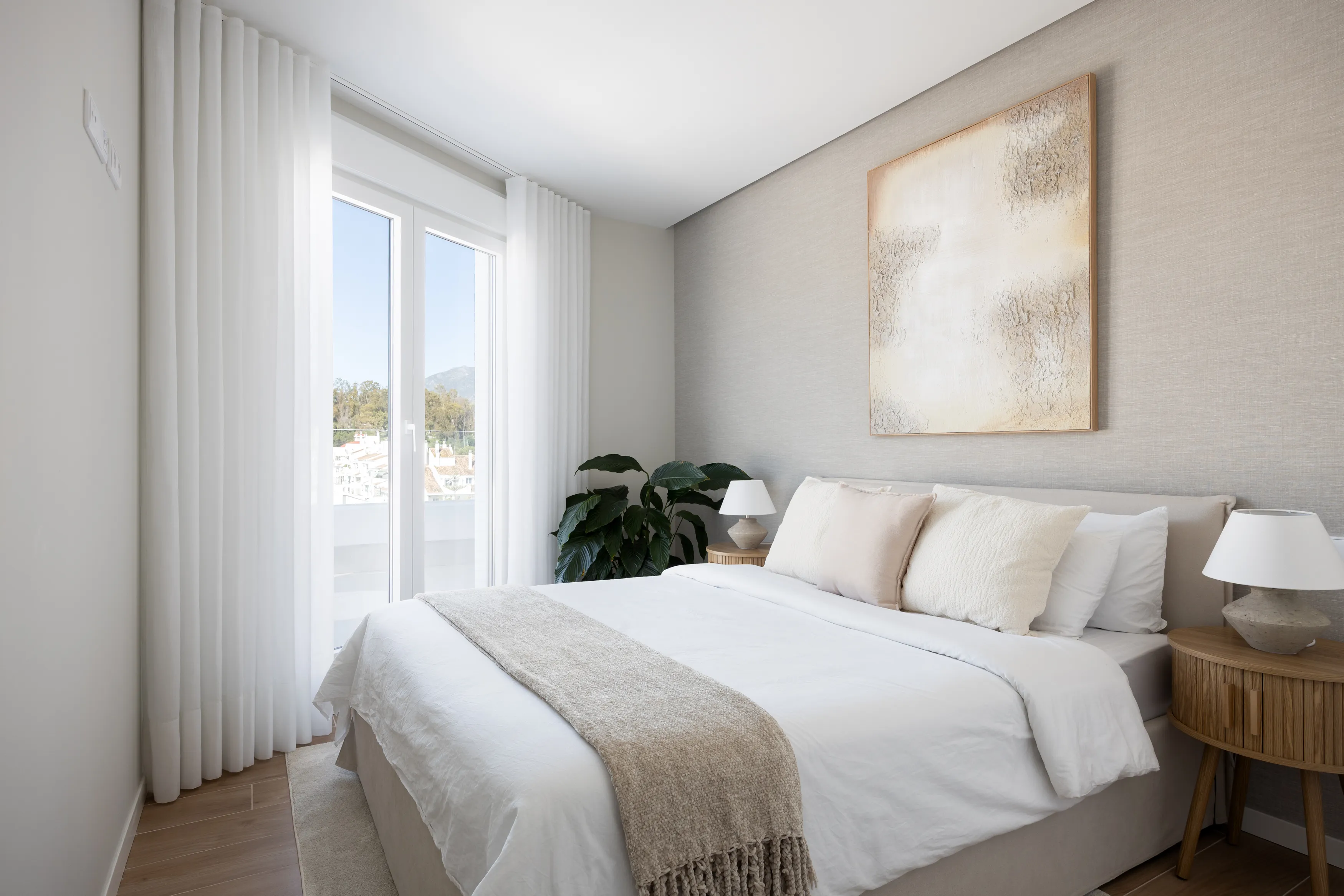 FOR SALE 🏡 Top Floor Penthouse with 128 M2 Wraparound Terrace – La Campana, Nueva Andalucía