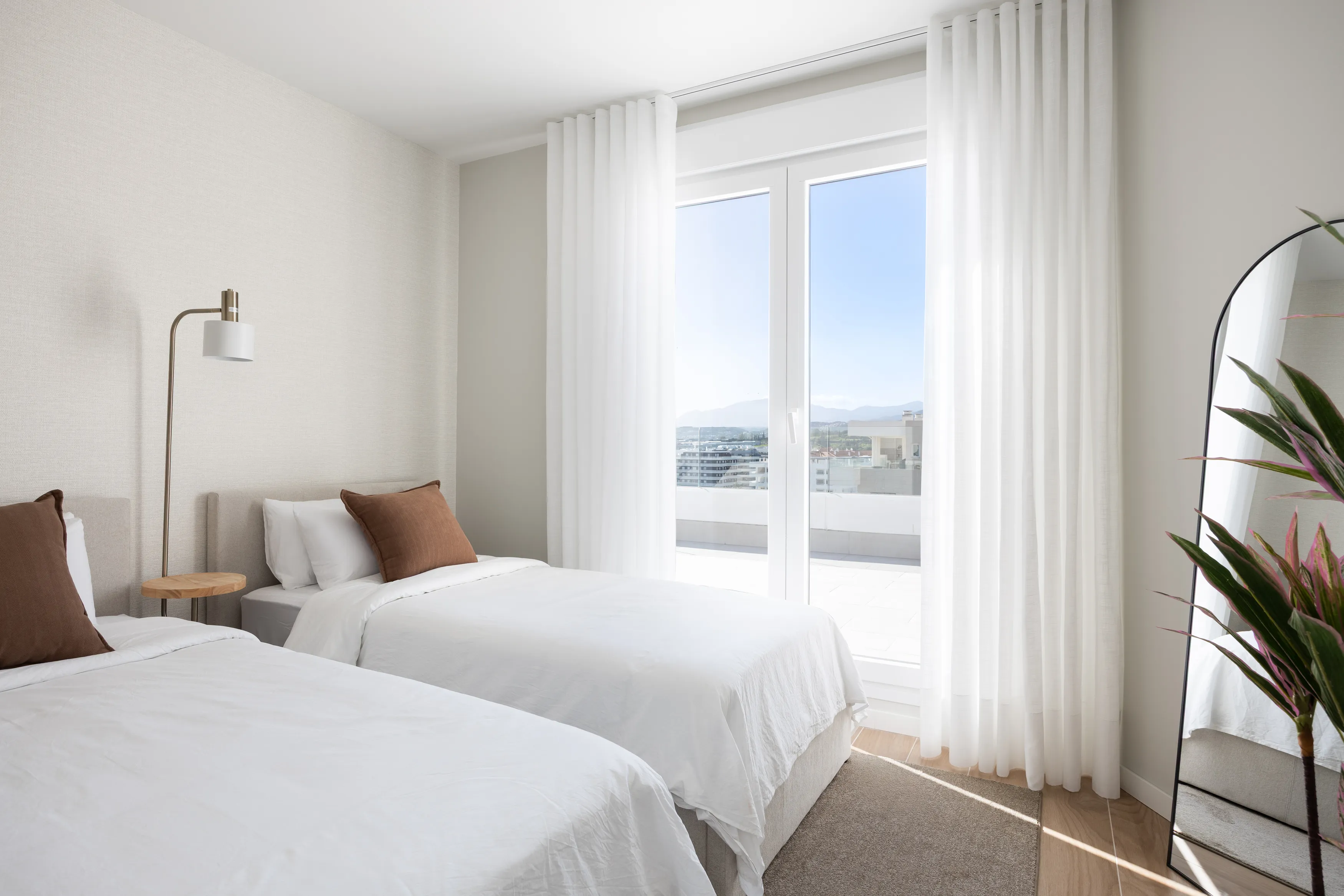 FOR SALE 🏡 Top Floor Penthouse with 128 M2 Wraparound Terrace – La Campana, Nueva Andalucía