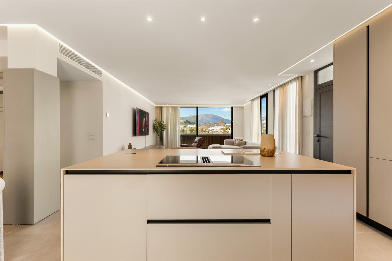 FOR SALE 🏡 Two Combinable Apartments with La Concha Views – Nueva Andalucía, Marbella