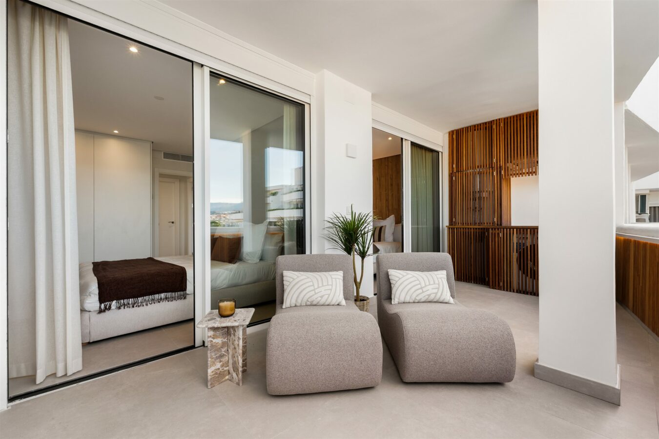 FOR SALE 🏡 Two Combinable Apartments with La Concha Views – Nueva Andalucía, Marbella