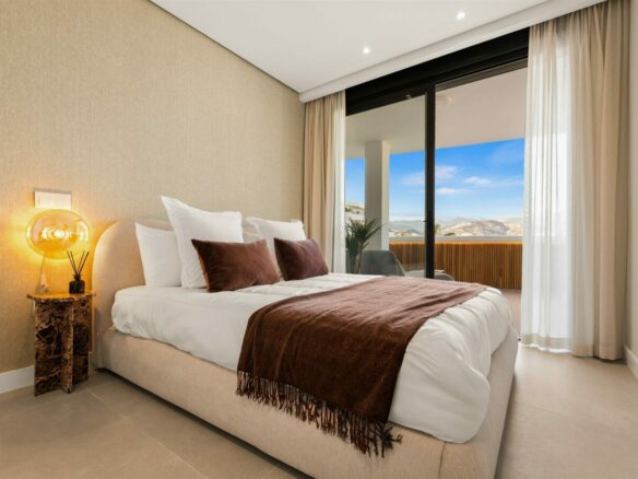 FOR SALE 🏡 Two Combinable Apartments with La Concha Views – Nueva Andalucía, Marbella