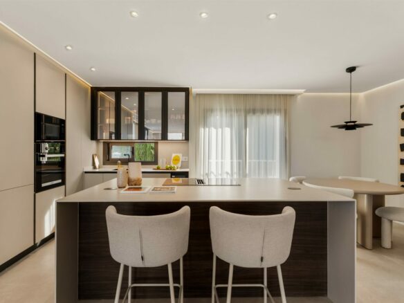 FOR SALE 🏡 Two Combinable Apartments with La Concha Views – Nueva Andalucía, Marbella