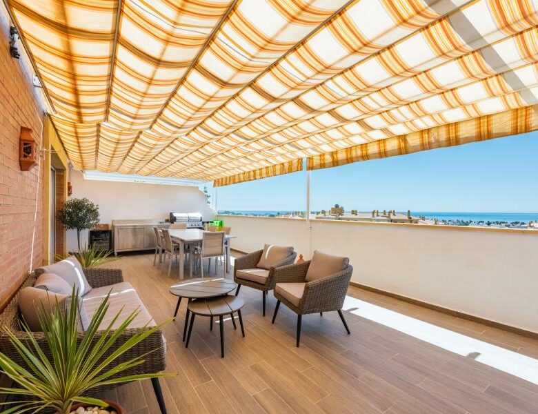 FOR SALE 🏡 Renovated Penthouse with Sea Views on the Boulevard – San Pedro de Alcántara