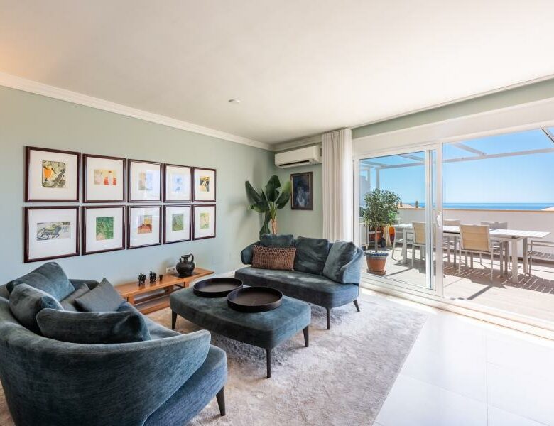 FOR SALE 🏡 Renovated Penthouse with Sea Views on the Boulevard – San Pedro de Alcántara