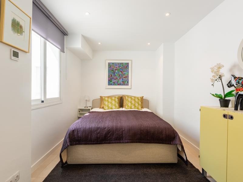 FOR SALE 🏡 Renovated Penthouse with Sea Views on the Boulevard – San Pedro de Alcántara
