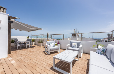 FOR SALE 🏡 Renovated Duplex Penthouse with Rooftop Terrace – San Pedro de Alcántara, Marbella