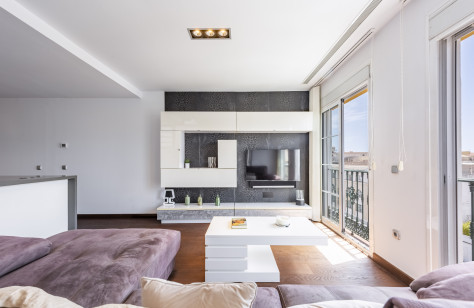 FOR SALE 🏡 Renovated Duplex Penthouse with Rooftop Terrace – San Pedro de Alcántara, Marbella