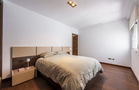 FOR SALE 🏡 Renovated Duplex Penthouse with Rooftop Terrace – San Pedro de Alcántara, Marbella