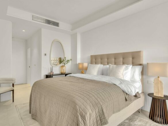 FOR SALE 🏡 Villa-Style Ground Floor Apartment – Santa Clara Golf, Marbella East, Marbella