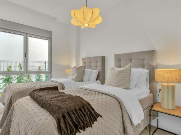 FOR SALE 🏡 Villa-Style Ground Floor Apartment – Santa Clara Golf, Marbella East, Marbella