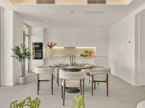 FOR SALE 🏡 Villa-Style Ground Floor Apartment – Santa Clara Golf, Marbella East, Marbella