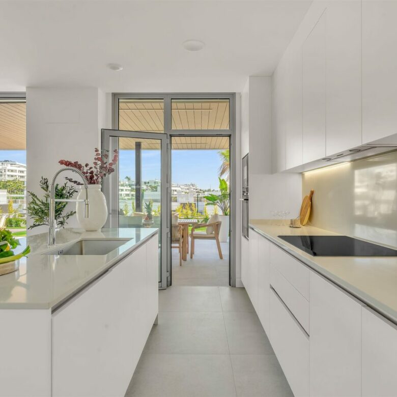 FOR SALE 🏡 Villa-Style Ground Floor Apartment – Santa Clara Golf, Marbella East, Marbella