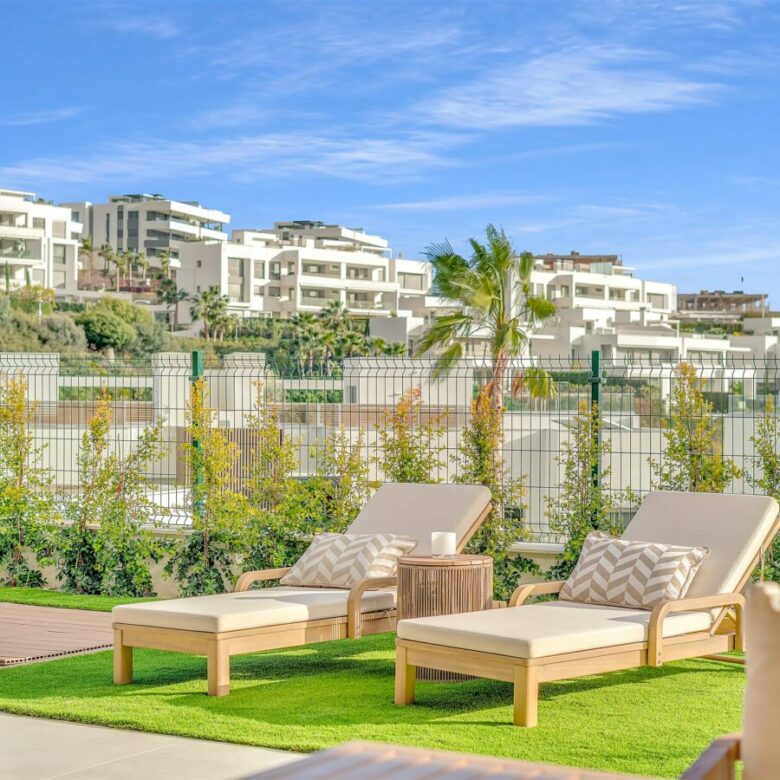FOR SALE 🏡 Villa-Style Ground Floor Apartment – Santa Clara Golf, Marbella East, Marbella