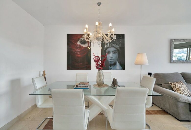 Spacious apartment gated community Benatalaya Atalaya Estepona