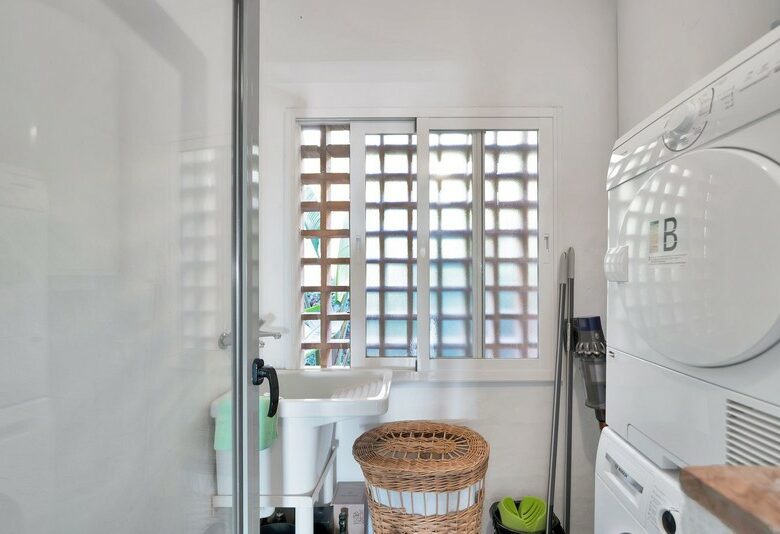 Spacious apartment gated community Benatalaya Atalaya Estepona