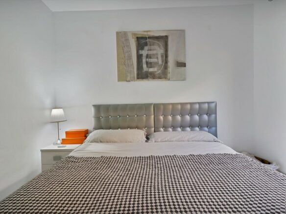Spacious apartment gated community Benatalaya Atalaya Estepona