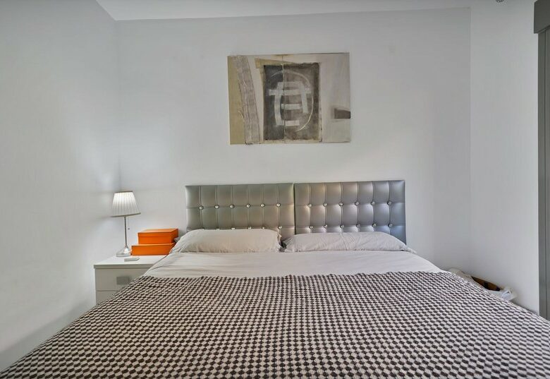 Spacious apartment gated community Benatalaya Atalaya Estepona