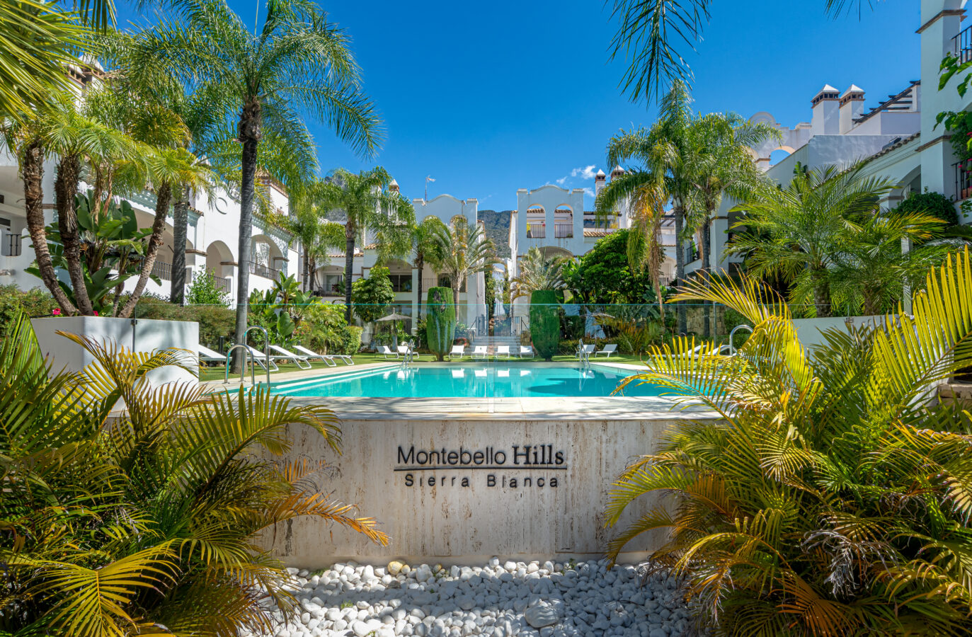 FOR SALE 🏡 Renovated Ground-Floor Apartment with Direct Pool Access – Sierra Blanca, Golden Mile, Marbella