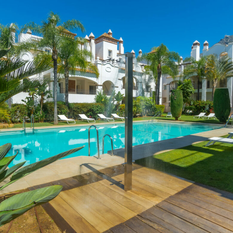 FOR SALE 🏡 Renovated Ground-Floor Apartment with Direct Pool Access – Sierra Blanca, Golden Mile, Marbella