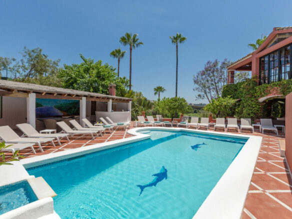 FOR SALE 🏡 Grand Mediterranean Estate with Private Tennis Court – Vega Colorado, Benahavís