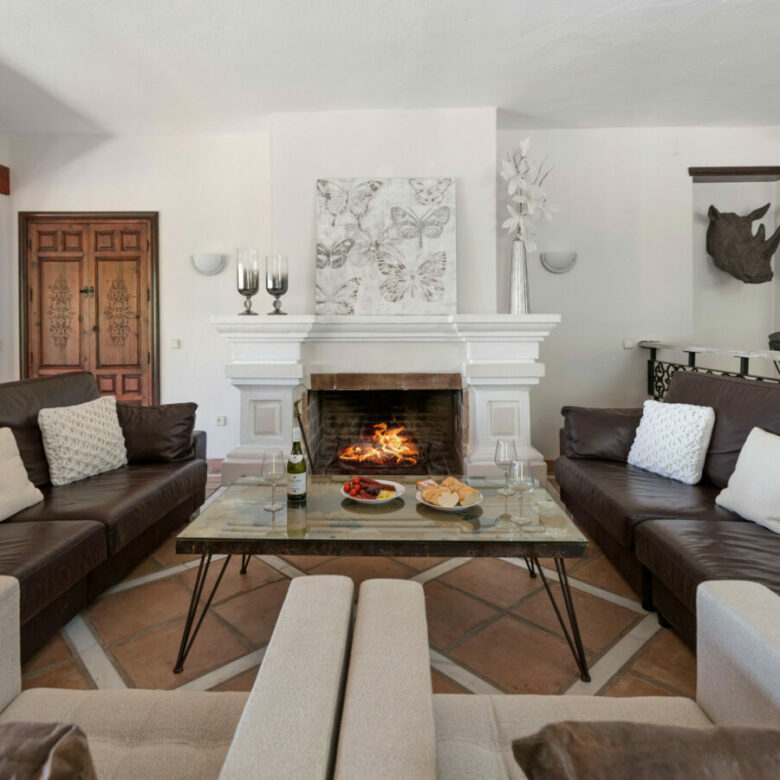 FOR SALE 🏡 Grand Mediterranean Estate with Private Tennis Court – Vega Colorado, Benahavís