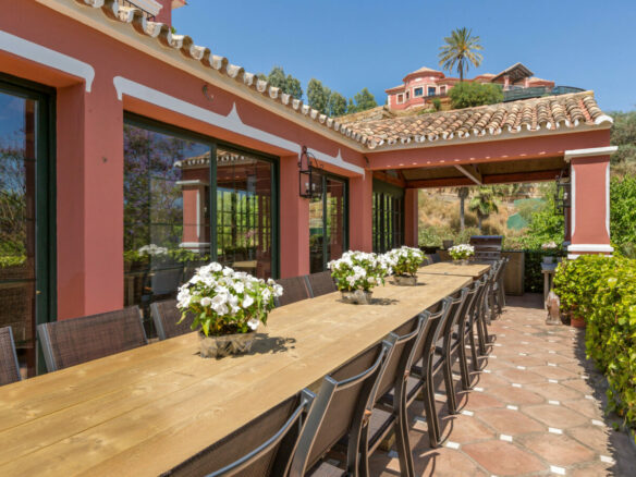 FOR SALE 🏡 Grand Mediterranean Estate with Private Tennis Court – Vega Colorado, Benahavís