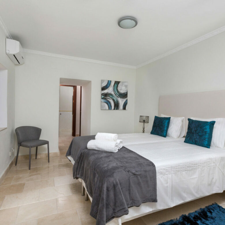 FOR SALE 🏡 Grand Mediterranean Estate with Private Tennis Court – Vega Colorado, Benahavís