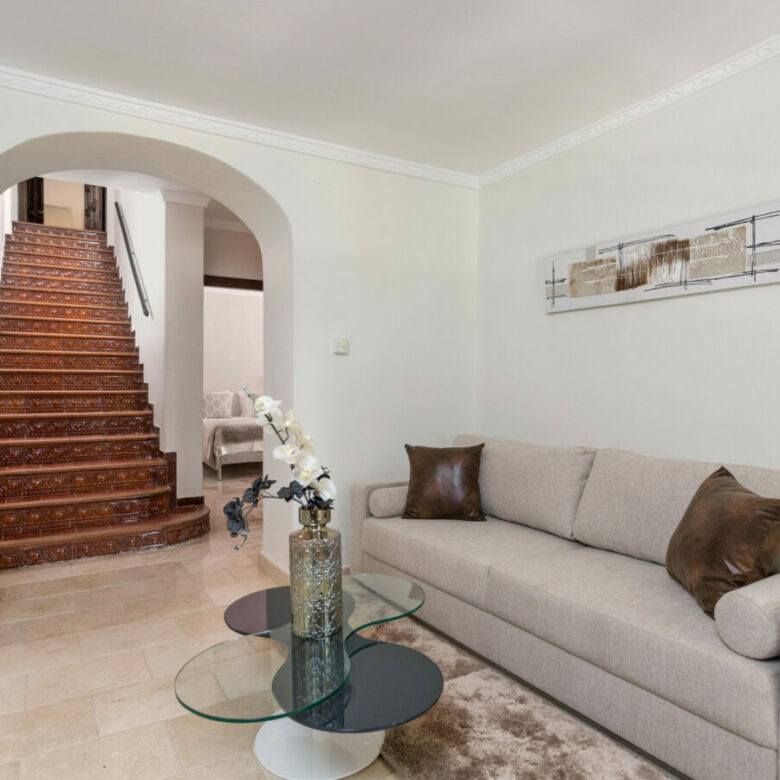 FOR SALE 🏡 Grand Mediterranean Estate with Private Tennis Court – Vega Colorado, Benahavís