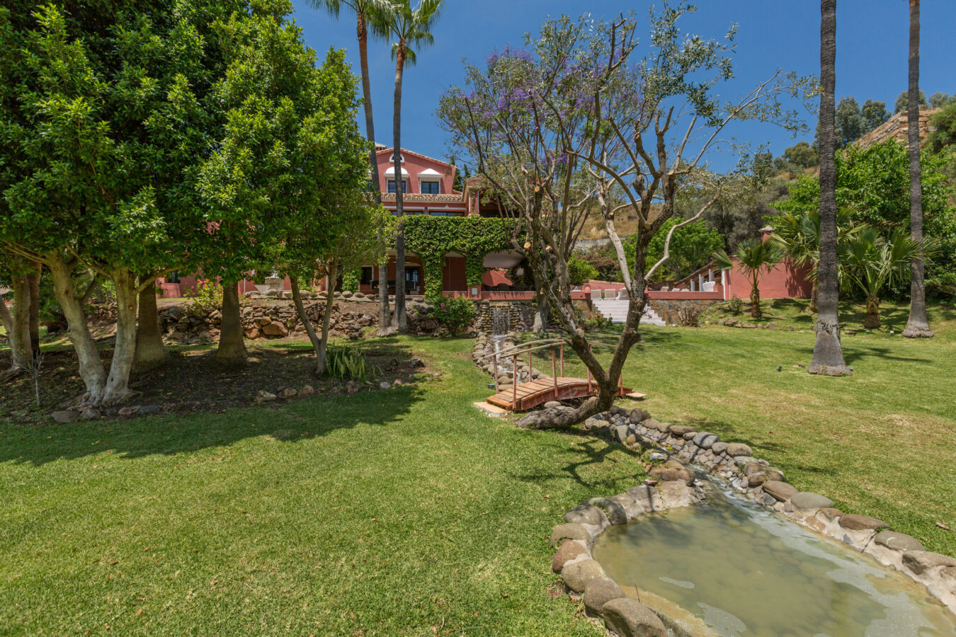 FOR SALE 🏡 Grand Mediterranean Estate with Private Tennis Court – Vega Colorado, Benahavís
