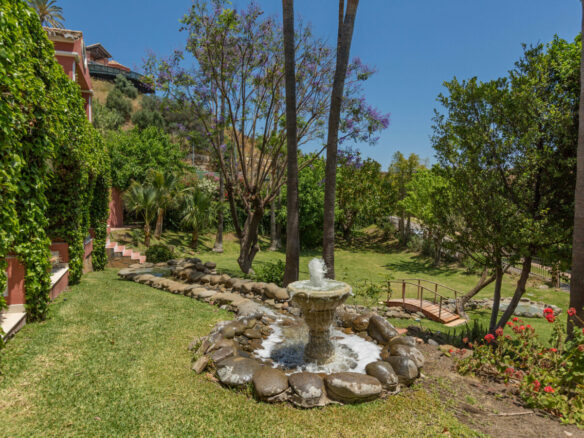 FOR SALE 🏡 Grand Mediterranean Estate with Private Tennis Court – Vega Colorado, Benahavís