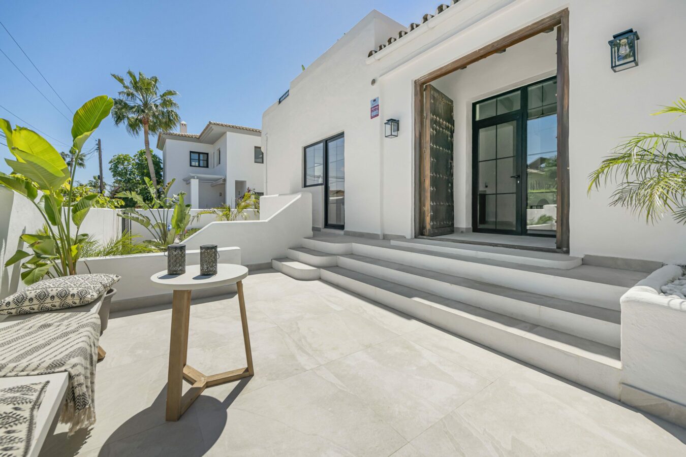 FOR RENT 🏡 8 Bedroom Beachside Villa with Rooftop Terrace – Cortijo Blanco, San Pedro, Marbella