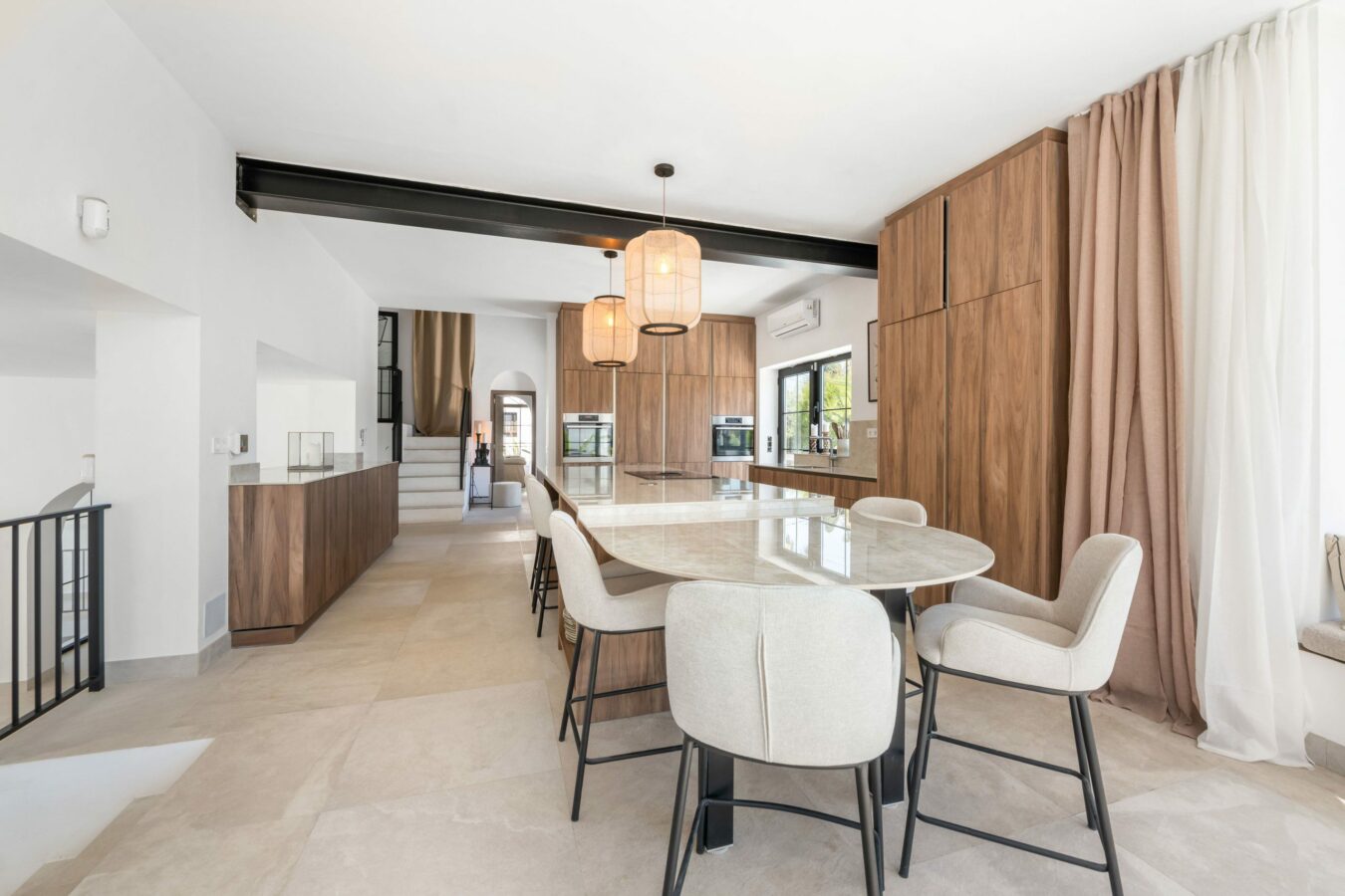 FOR RENT 🏡 8 Bedroom Beachside Villa with Rooftop Terrace – Cortijo Blanco, San Pedro, Marbella