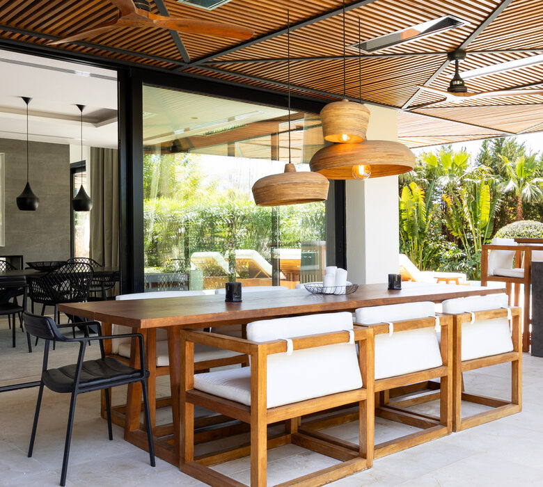 FOR RENT 🏡 Contemporary 7 Bedroom Villa with Heated Pool – La Cerquilla, Nueva Andalucía