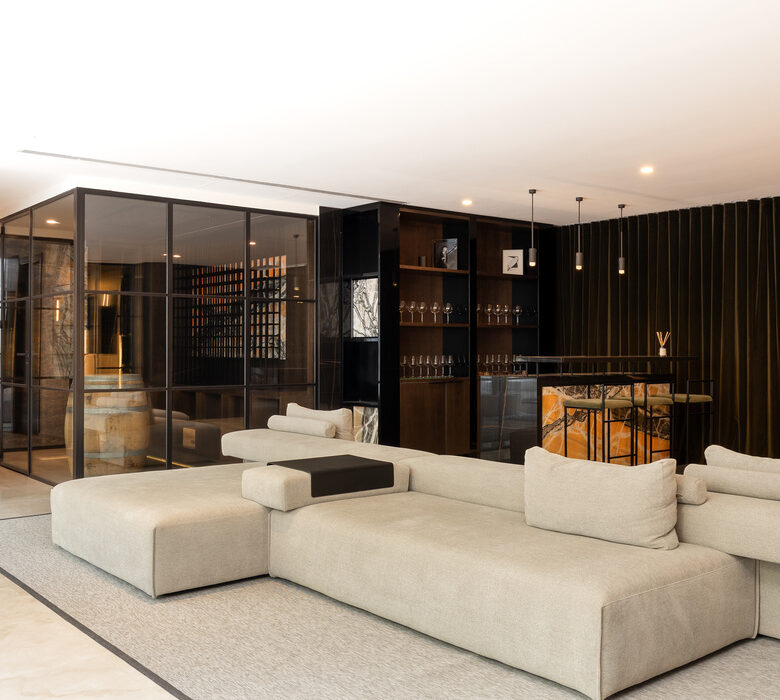 FOR RENT 🏡 Contemporary 7 Bedroom Villa with Heated Pool – La Cerquilla, Nueva Andalucía