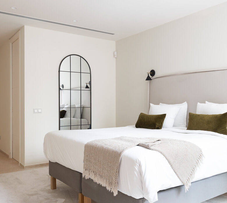 FOR RENT 🏡 Contemporary 7 Bedroom Villa with Heated Pool – La Cerquilla, Nueva Andalucía