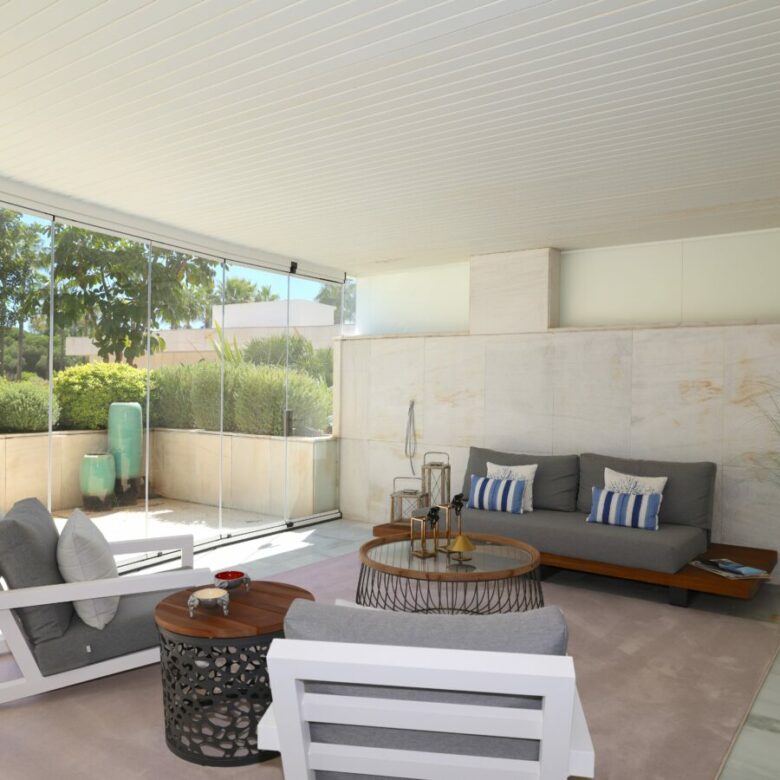 FOR SALE 🏡 Ground Floor Two-Bedroom Apartment with Oversized Terrace – Embrujo de Banús, Puerto Banús 🇪🇸